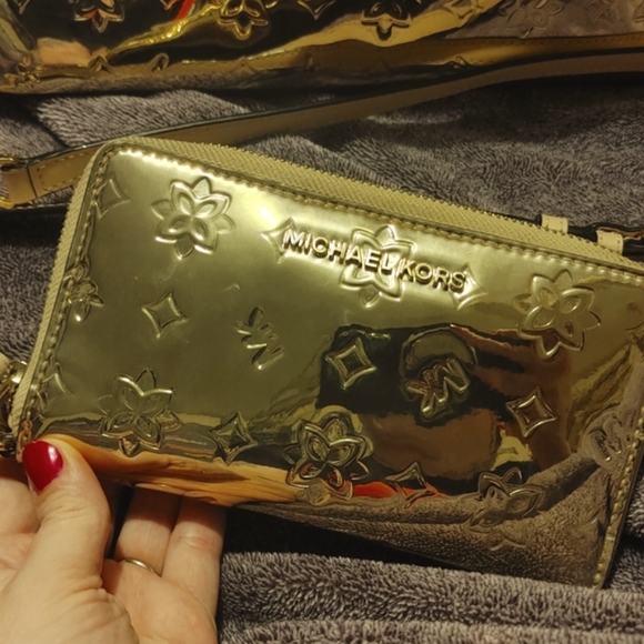 Michael Kors Emmy large Dome Satchel with wallet - Picture 6 of 8